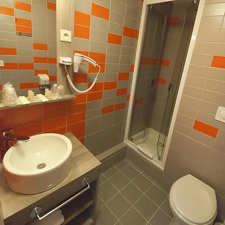 Hotel Originals City, Clermont-ferrand Sud 2*
